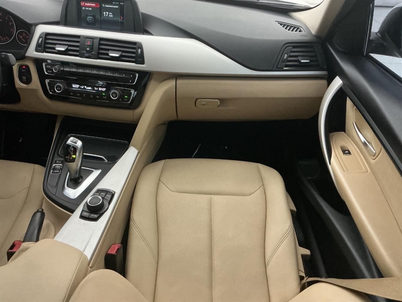 BMW 3 Series 320i Sedan 2018
