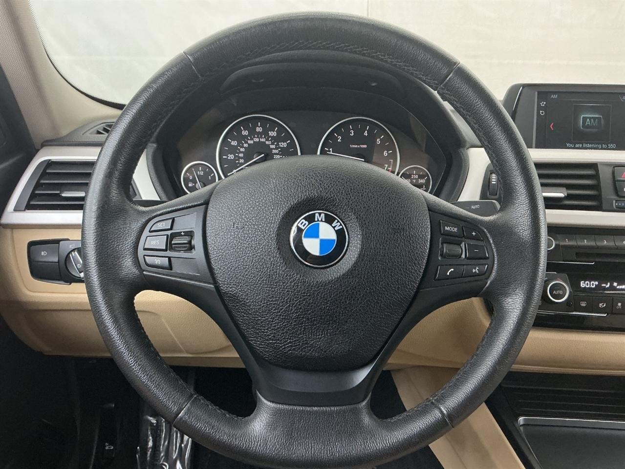 BMW 3 Series 320i Sedan 2018