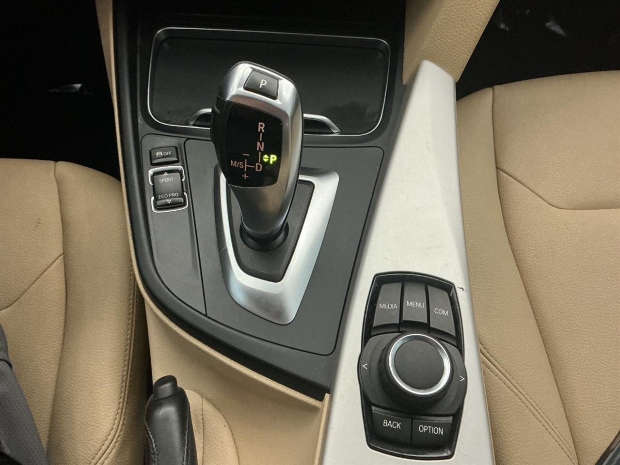 BMW 3 Series 320i Sedan 2018