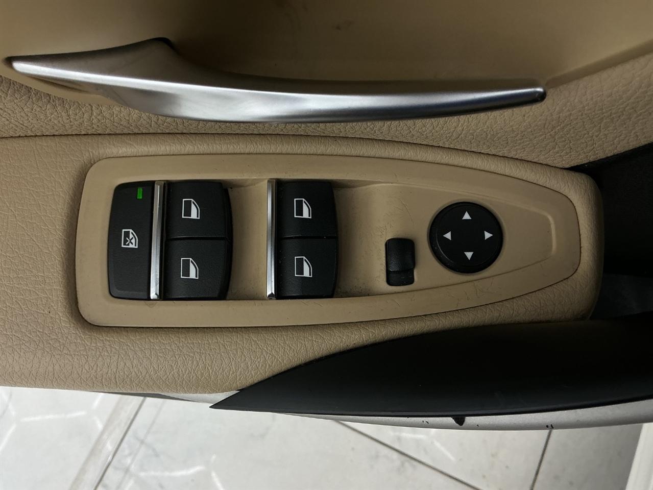 BMW 3 Series 320i Sedan 2018