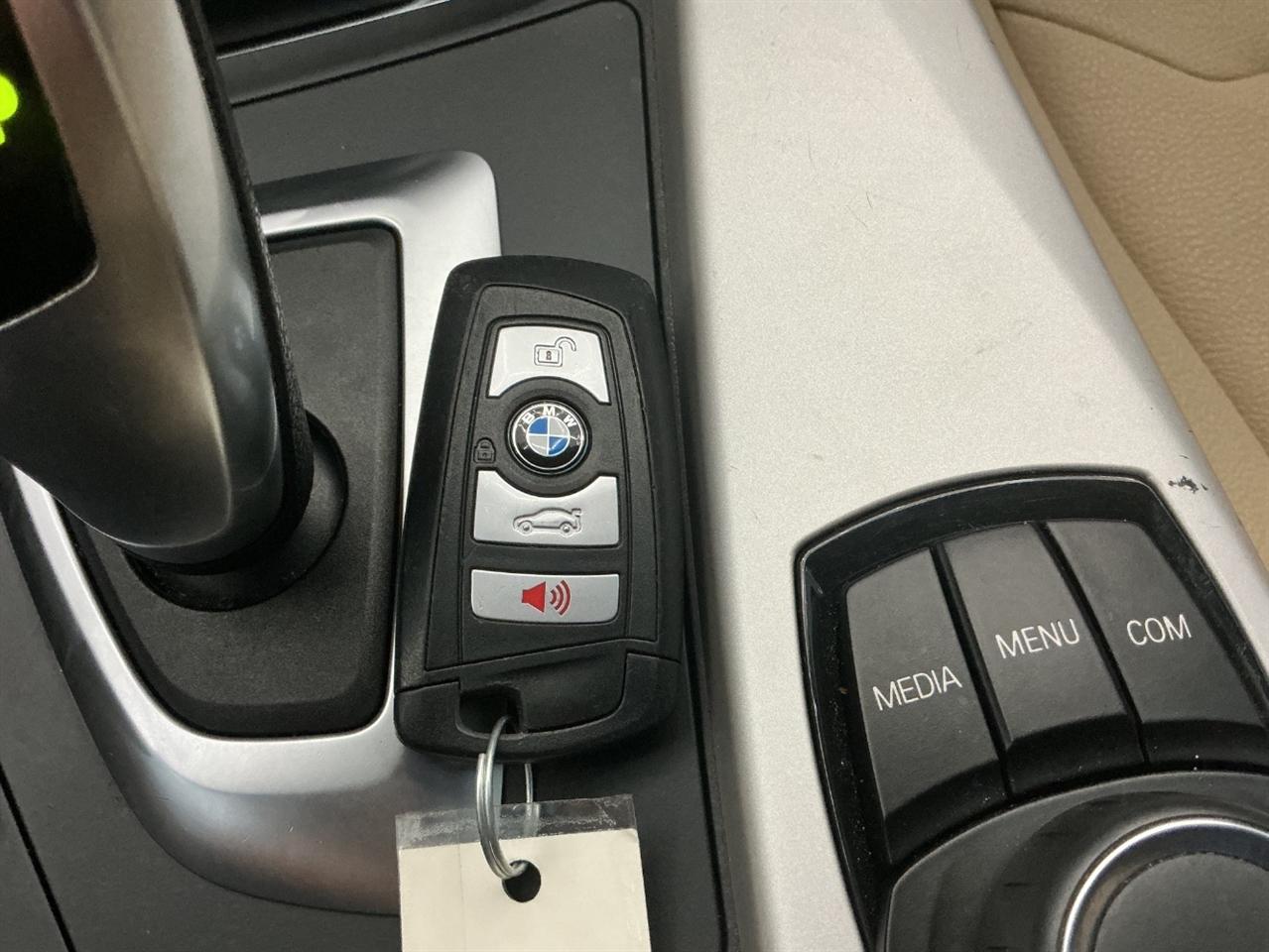 BMW 3 Series 320i Sedan 2018