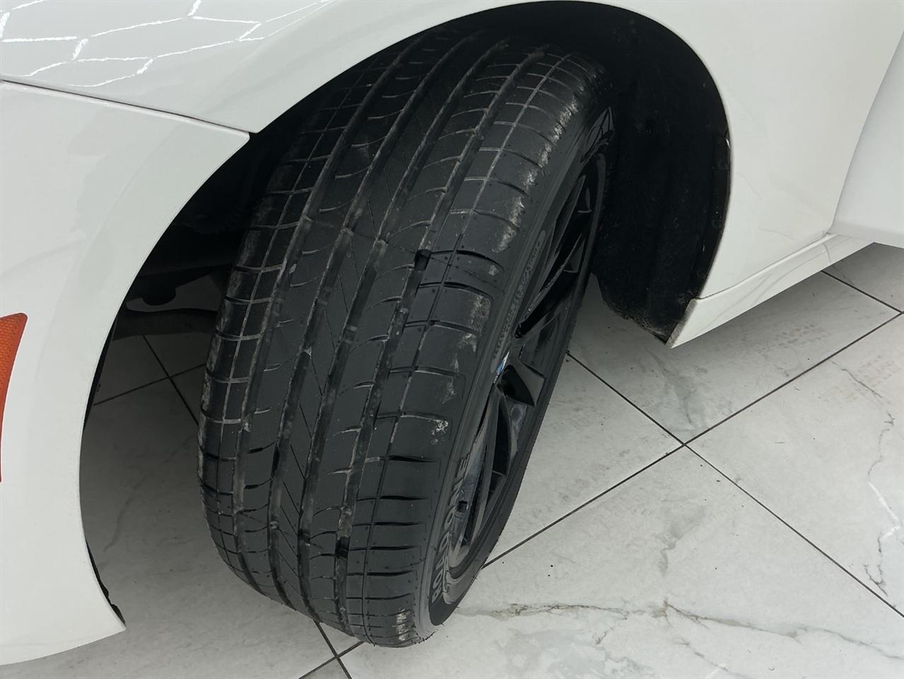 BMW 3 Series 320i Sedan 2018