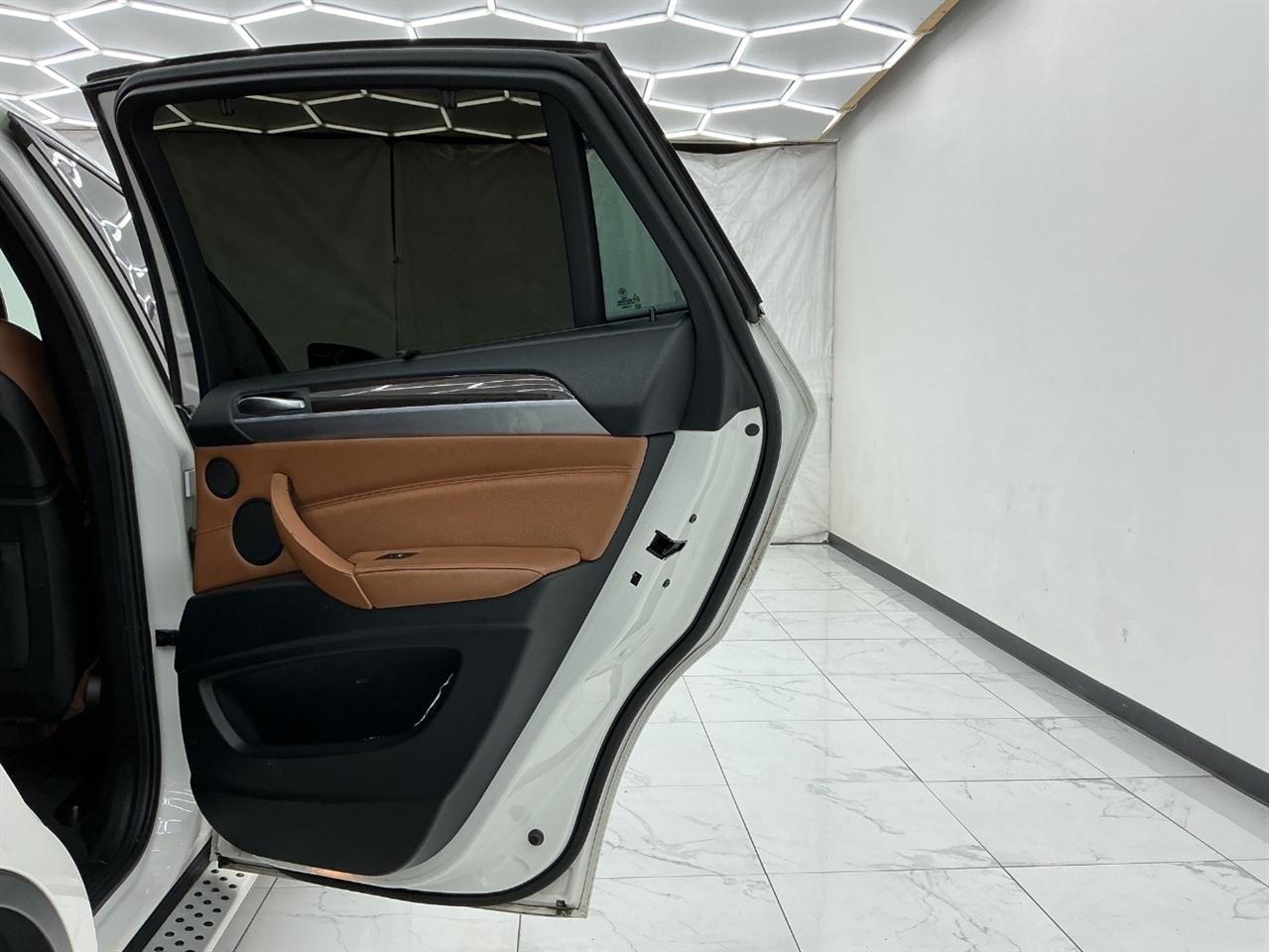 BMW X6 AWD 4dr xDrive35i 2013
