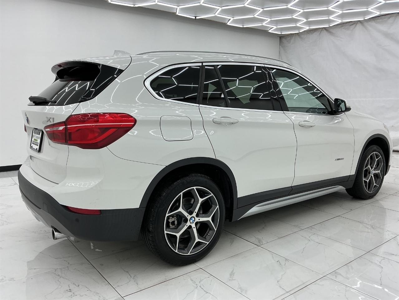 BMW X1 xDrive28i Sports Activity Vehicle 2017