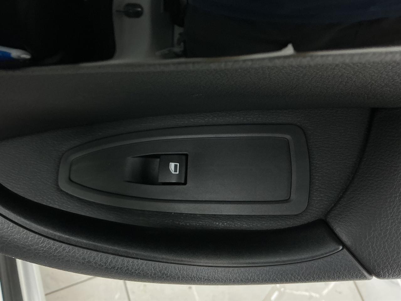 BMW X1 xDrive28i Sports Activity Vehicle 2017