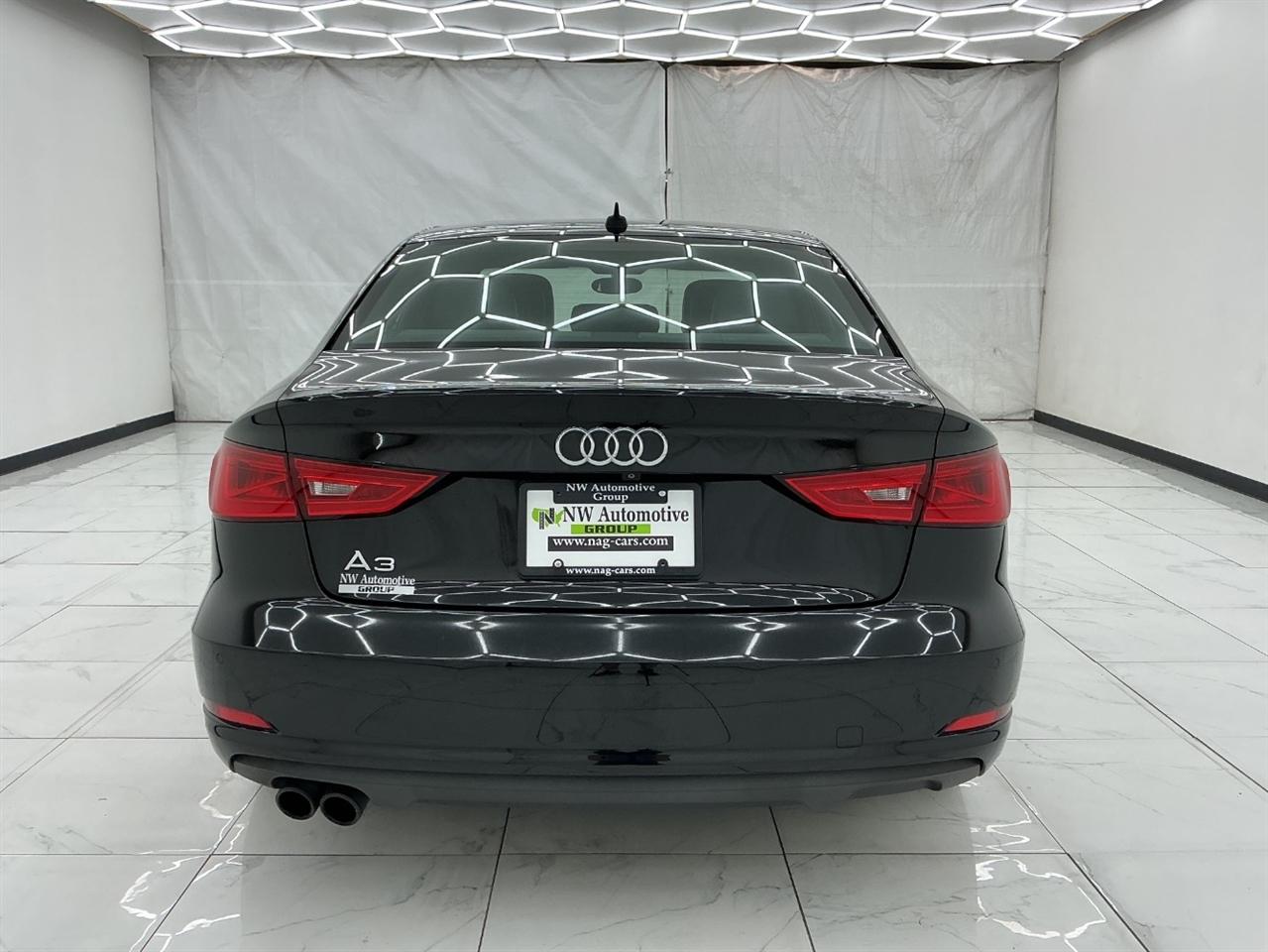 Audi A3 4dr Sdn FWD 1.8T Premium Plus 2015