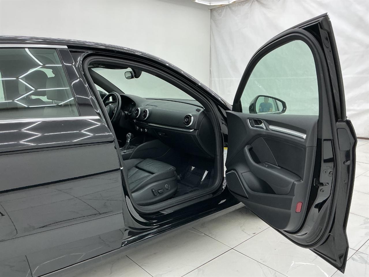 Audi A3 4dr Sdn FWD 1.8T Premium Plus 2015