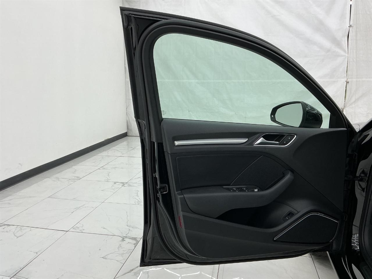 Audi A3 4dr Sdn FWD 1.8T Premium Plus 2015