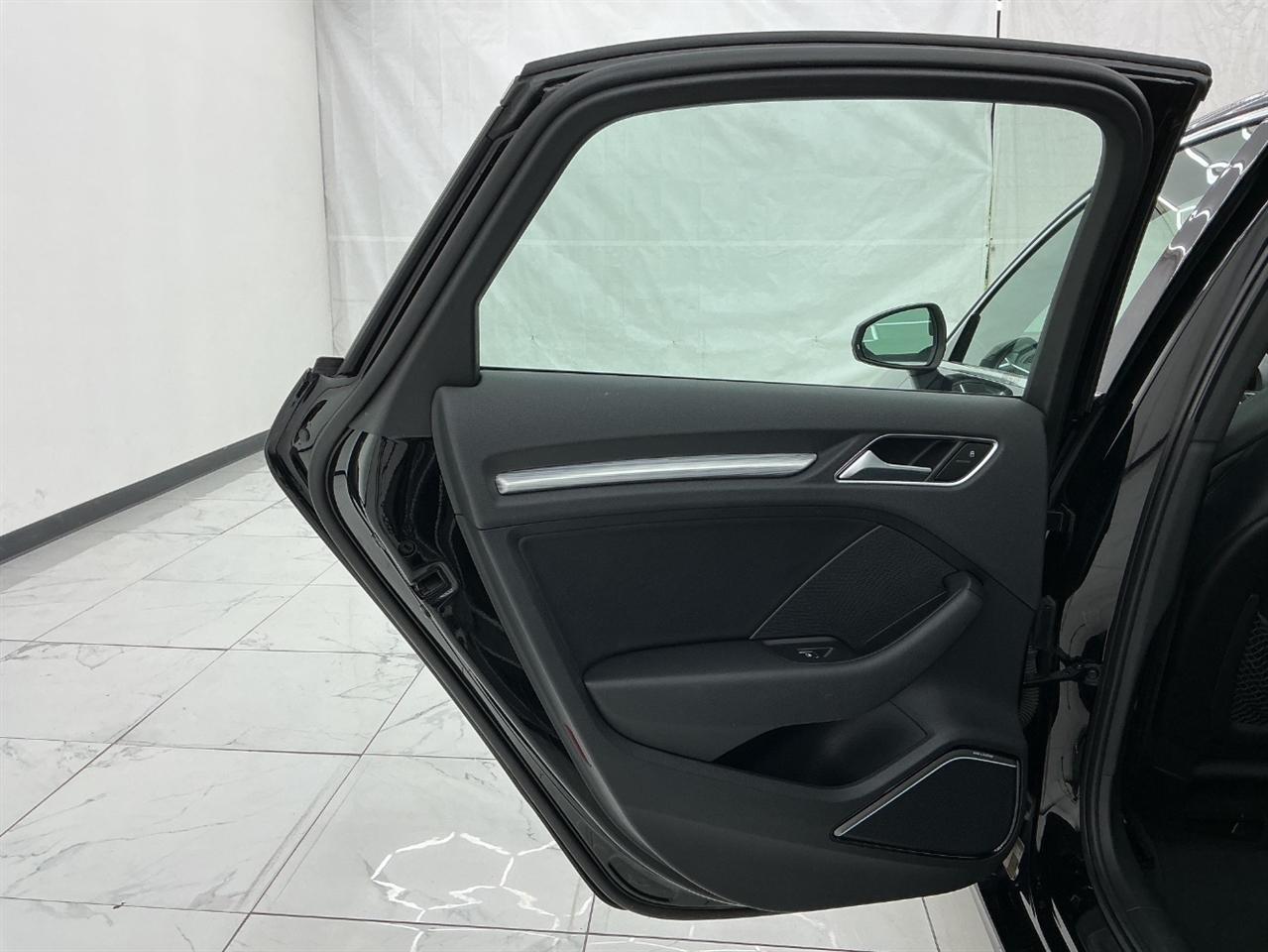 Audi A3 4dr Sdn FWD 1.8T Premium Plus 2015