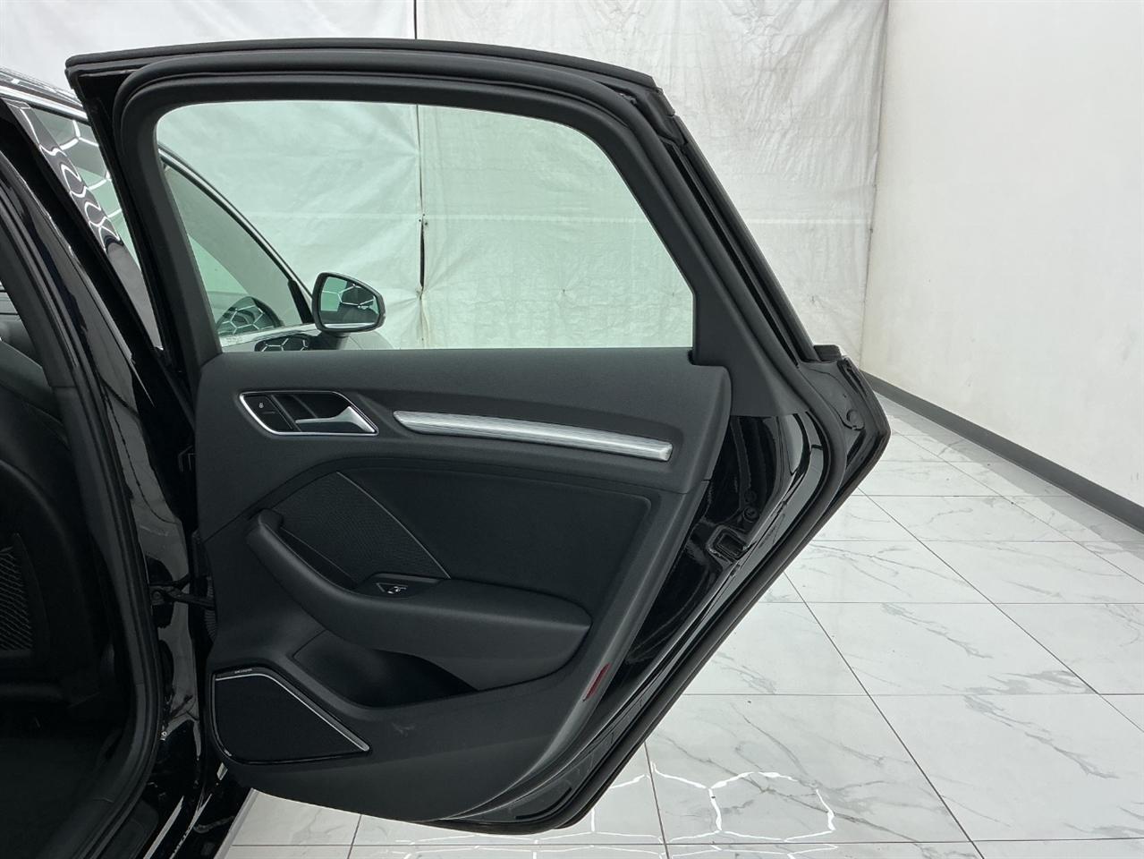 Audi A3 4dr Sdn FWD 1.8T Premium Plus 2015