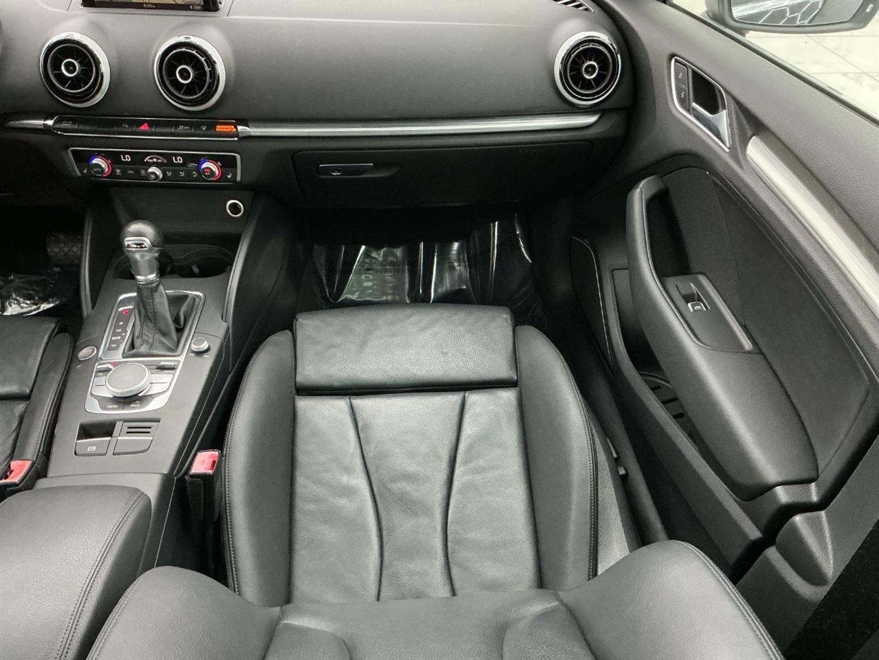 Audi A3 4dr Sdn FWD 1.8T Premium Plus 2015
