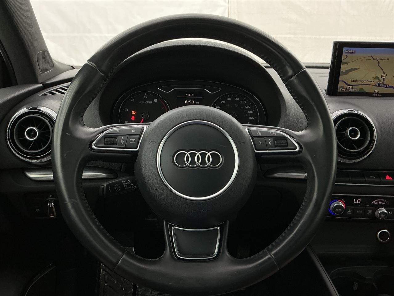 Audi A3 4dr Sdn FWD 1.8T Premium Plus 2015
