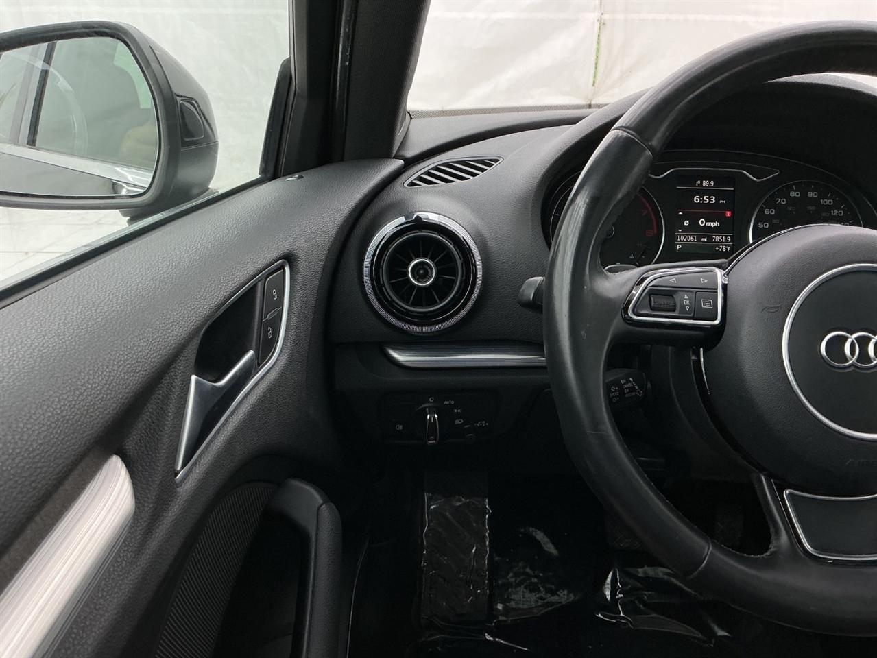 Audi A3 4dr Sdn FWD 1.8T Premium Plus 2015