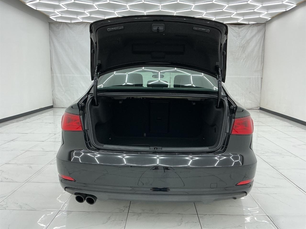 Audi A3 4dr Sdn FWD 1.8T Premium Plus 2015