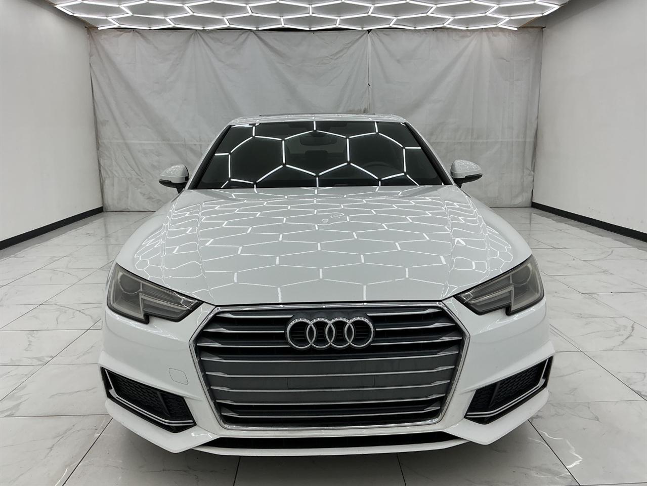 Audi A4 Titanium Premium 40 TFSI 2019