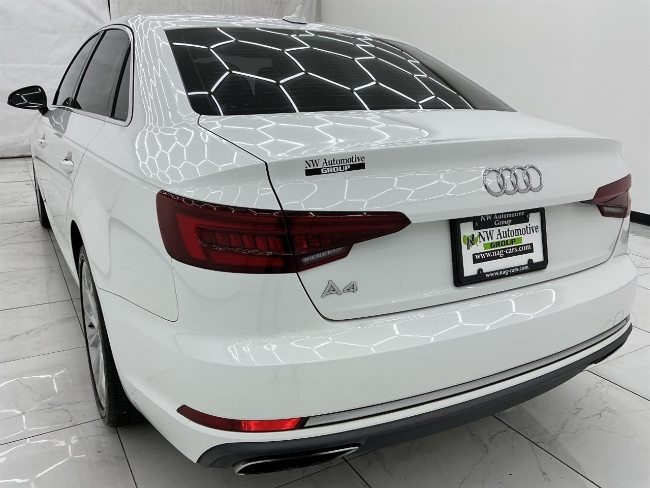 Audi A4 Titanium Premium 40 TFSI 2019
