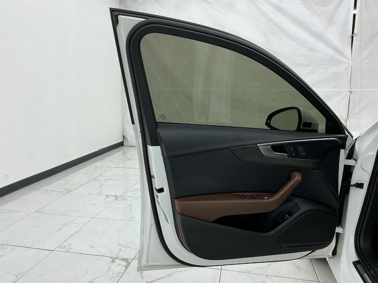 Audi A4 Titanium Premium 40 TFSI 2019