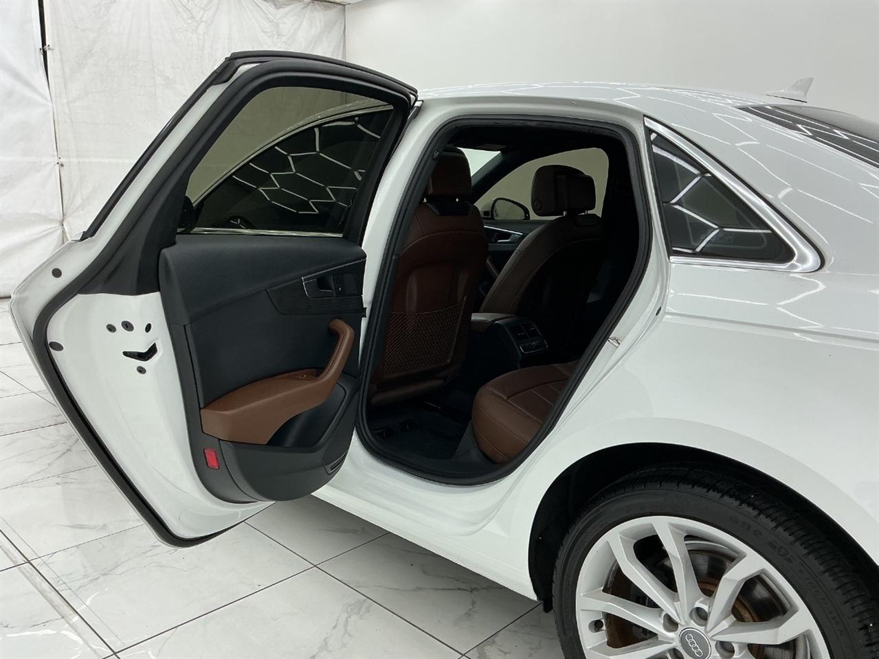 Audi A4 Titanium Premium 40 TFSI 2019