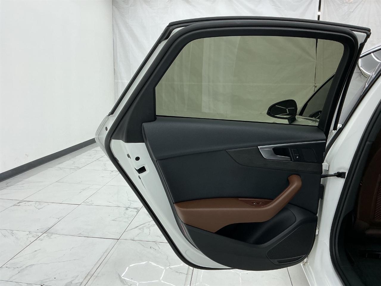 Audi A4 Titanium Premium 40 TFSI 2019