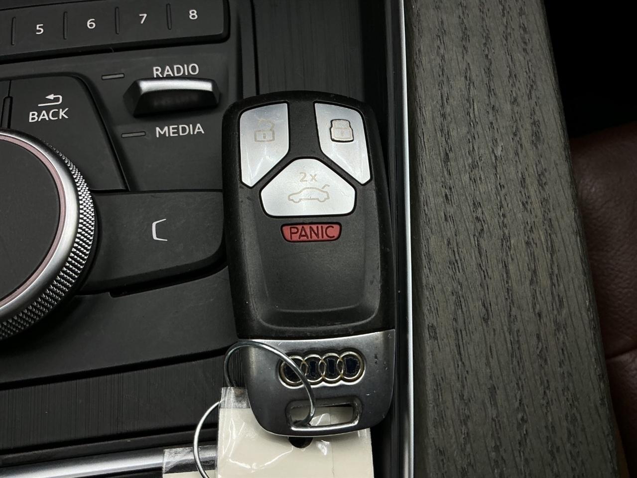 Audi A4 Titanium Premium 40 TFSI 2019