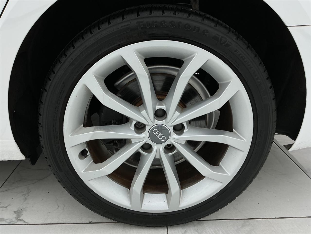 Audi A4 Titanium Premium 40 TFSI 2019