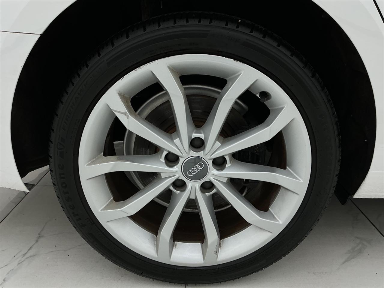 Audi A4 Titanium Premium 40 TFSI 2019