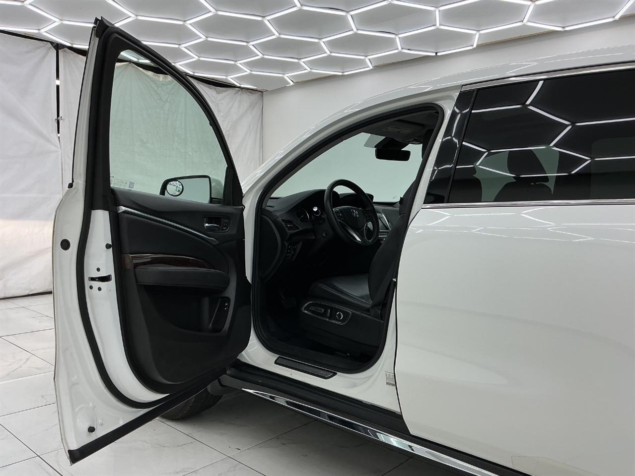 Acura MDX FWD 2019