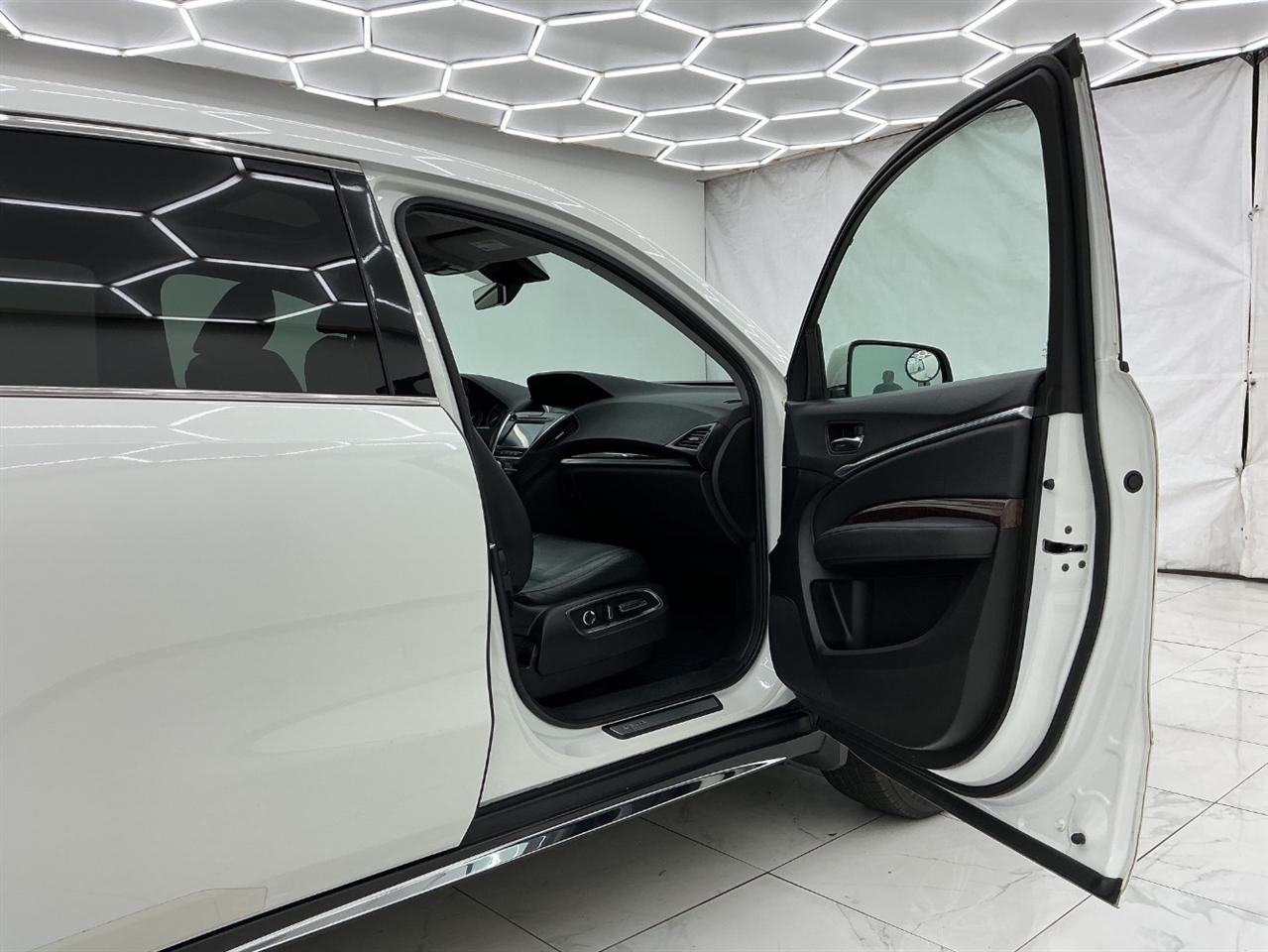 Acura MDX FWD 2019