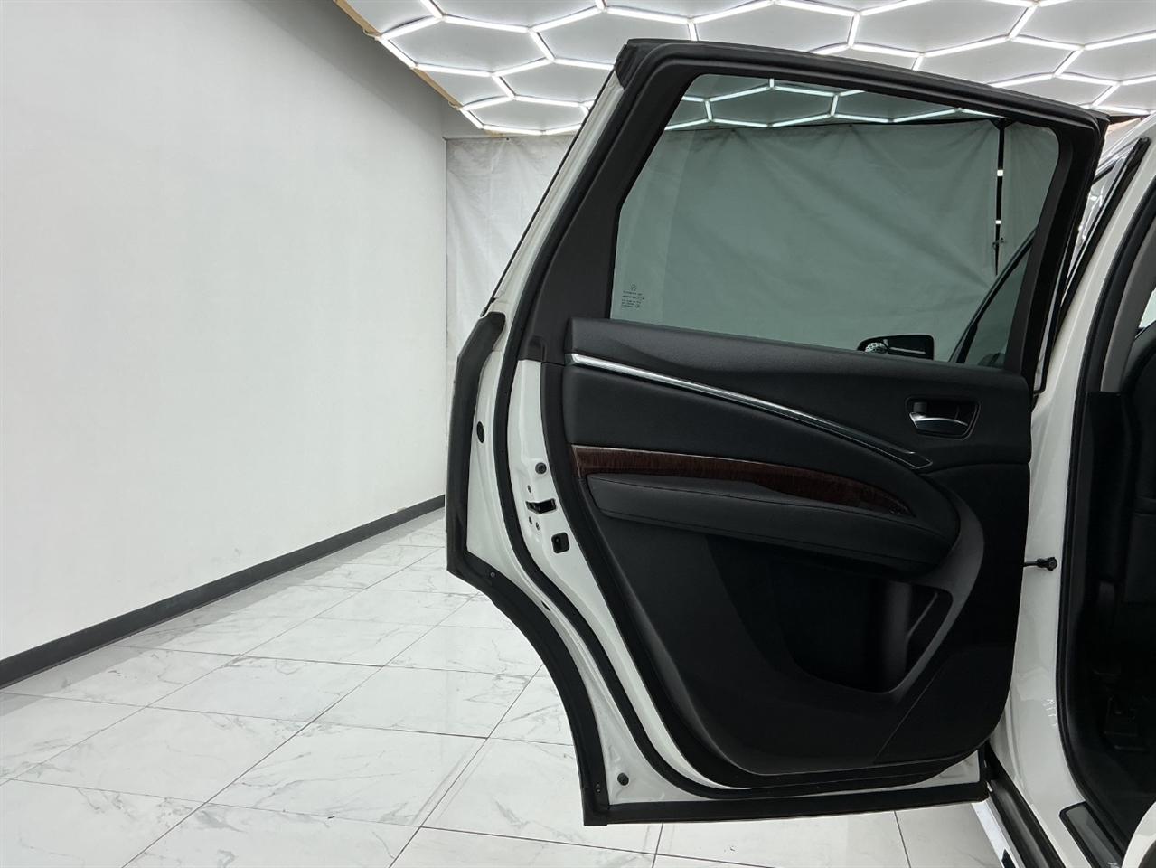 Acura MDX FWD 2019