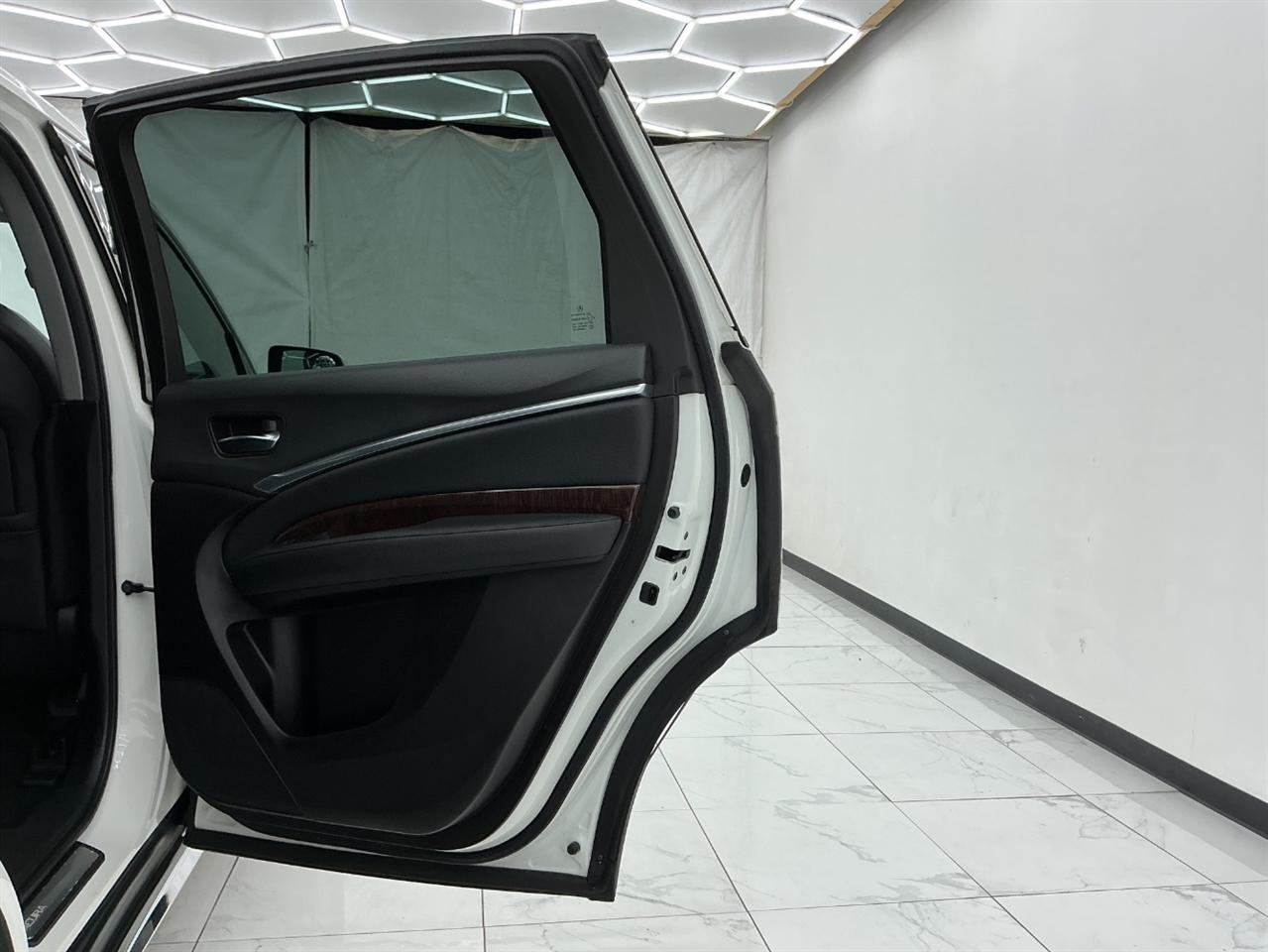 Acura MDX FWD 2019