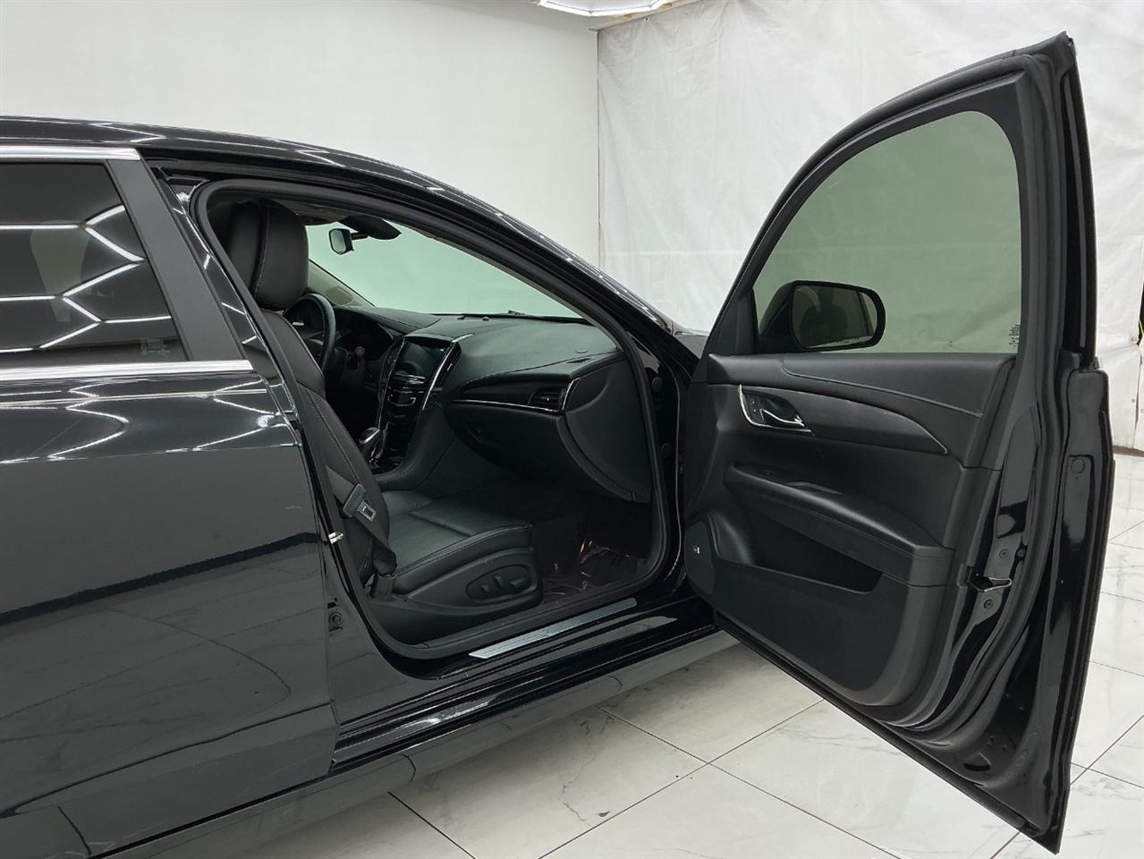 Cadillac ATS 4dr Sdn 2.5L RWD 2013
