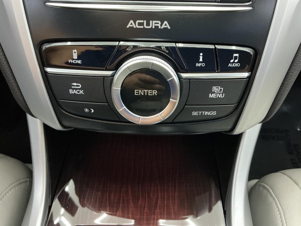 Acura TLX 4dr Sdn FWD V6 2015