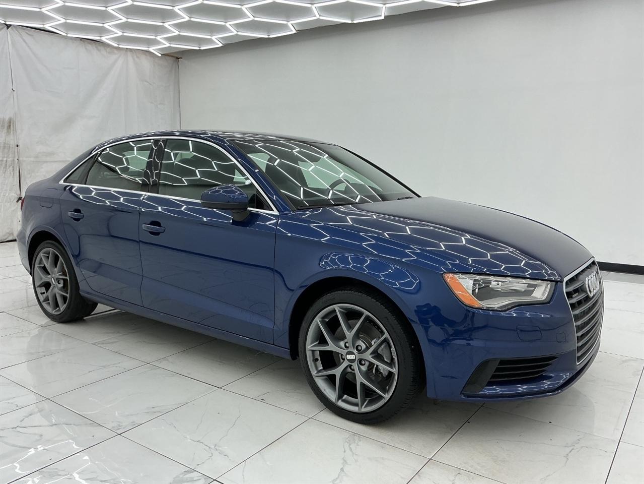 Audi A3 4dr Sdn quattro 2.0T Premium Plus 2015
