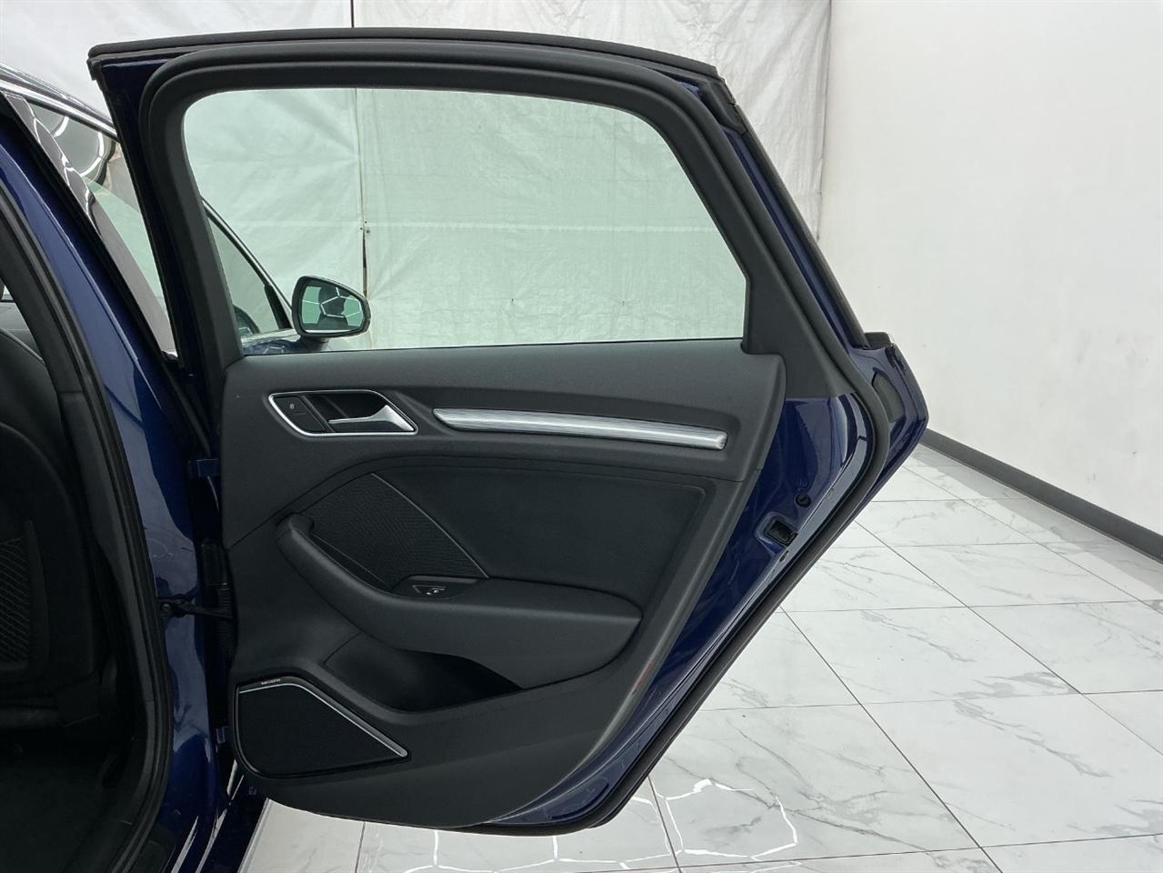 Audi A3 4dr Sdn quattro 2.0T Premium Plus 2015