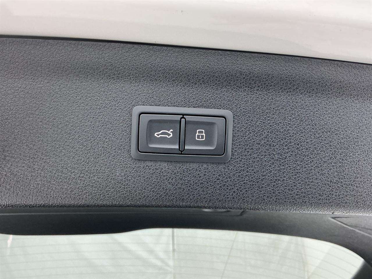 Audi Q3 2.0 TFSI Sport Premium quattro AWD 2018