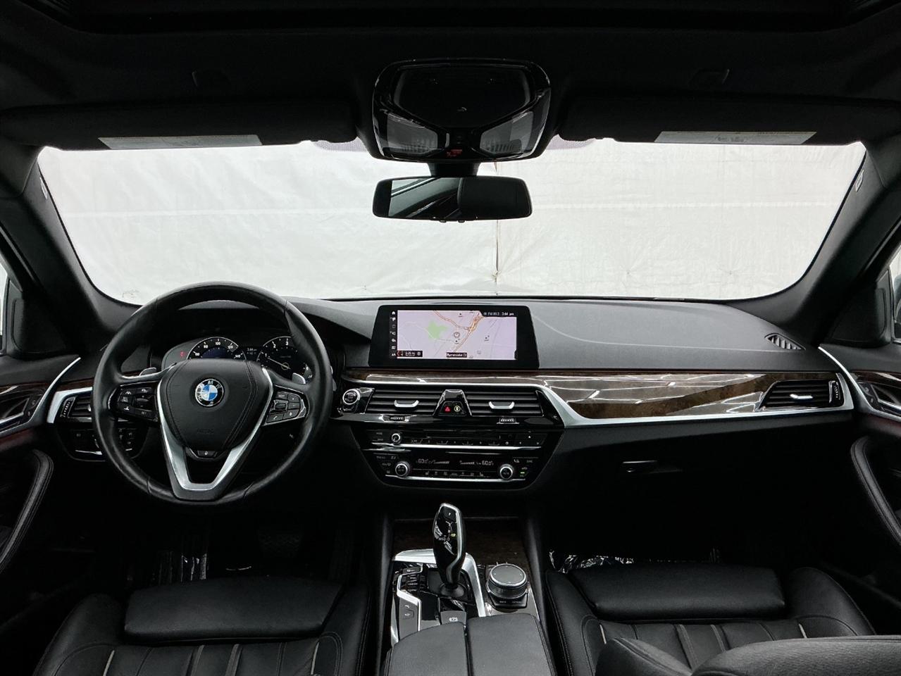 BMW 5 Series 530i xDrive Sedan 2017