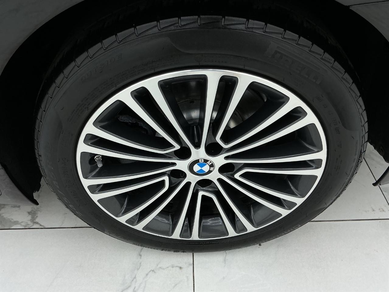BMW 5 Series 530i xDrive Sedan 2017