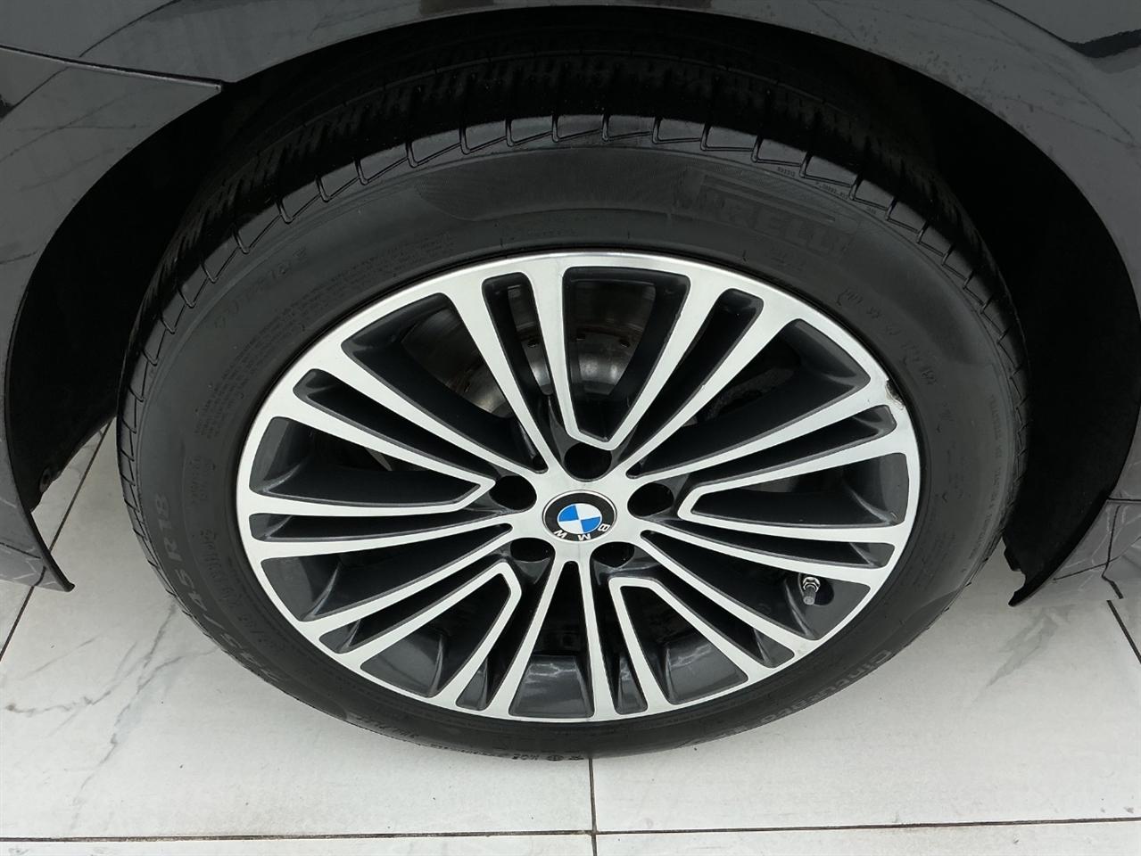 BMW 5 Series 530i xDrive Sedan 2017
