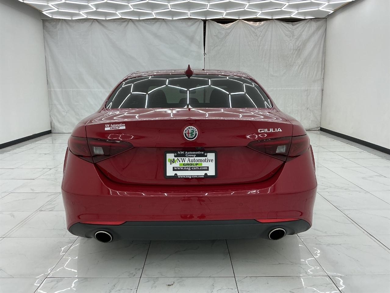 Alfa Romeo Giulia RWD 2019