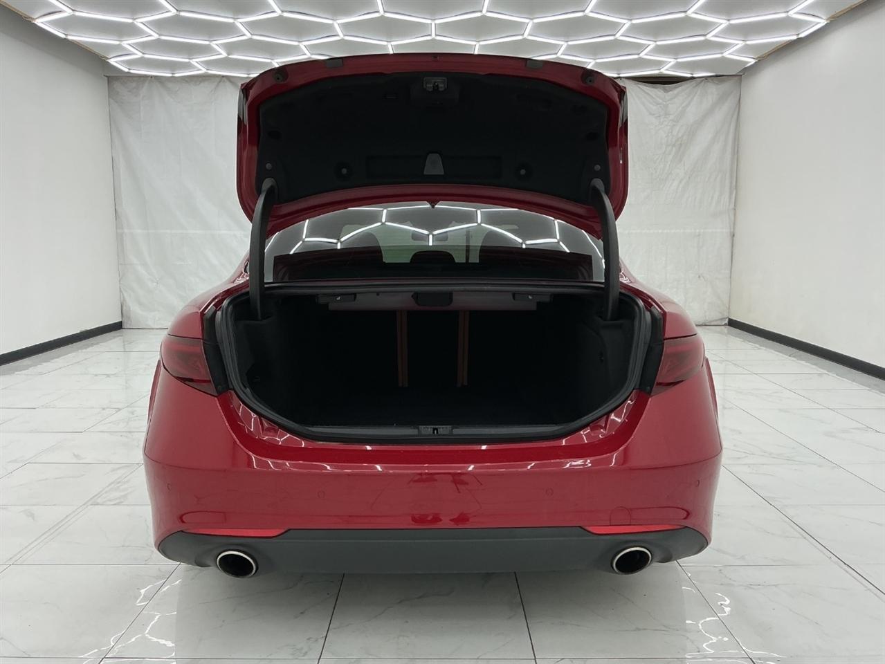 Alfa Romeo Giulia RWD 2019
