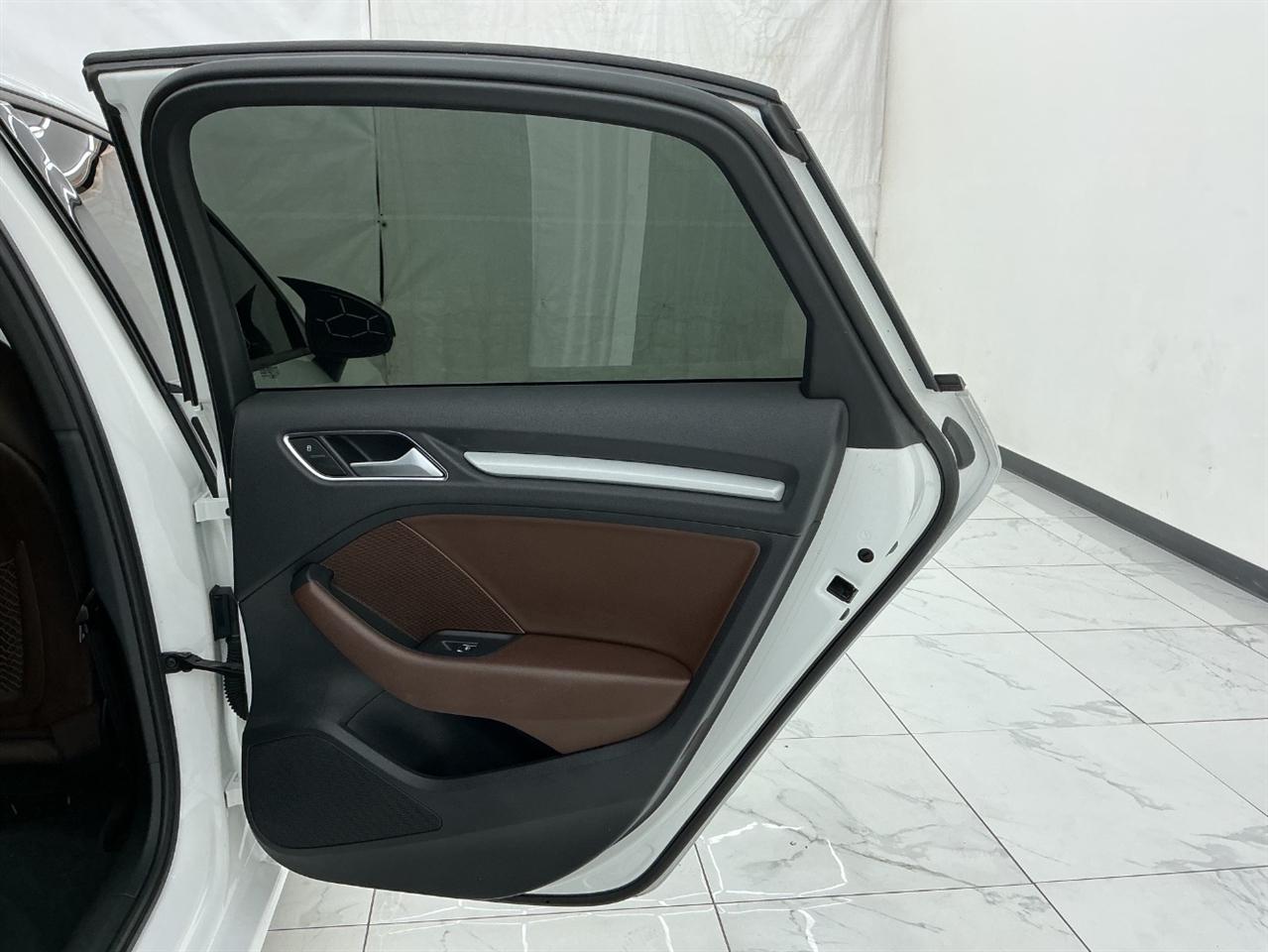Audi A3 4dr Sdn FWD 1.8T Premium 2016