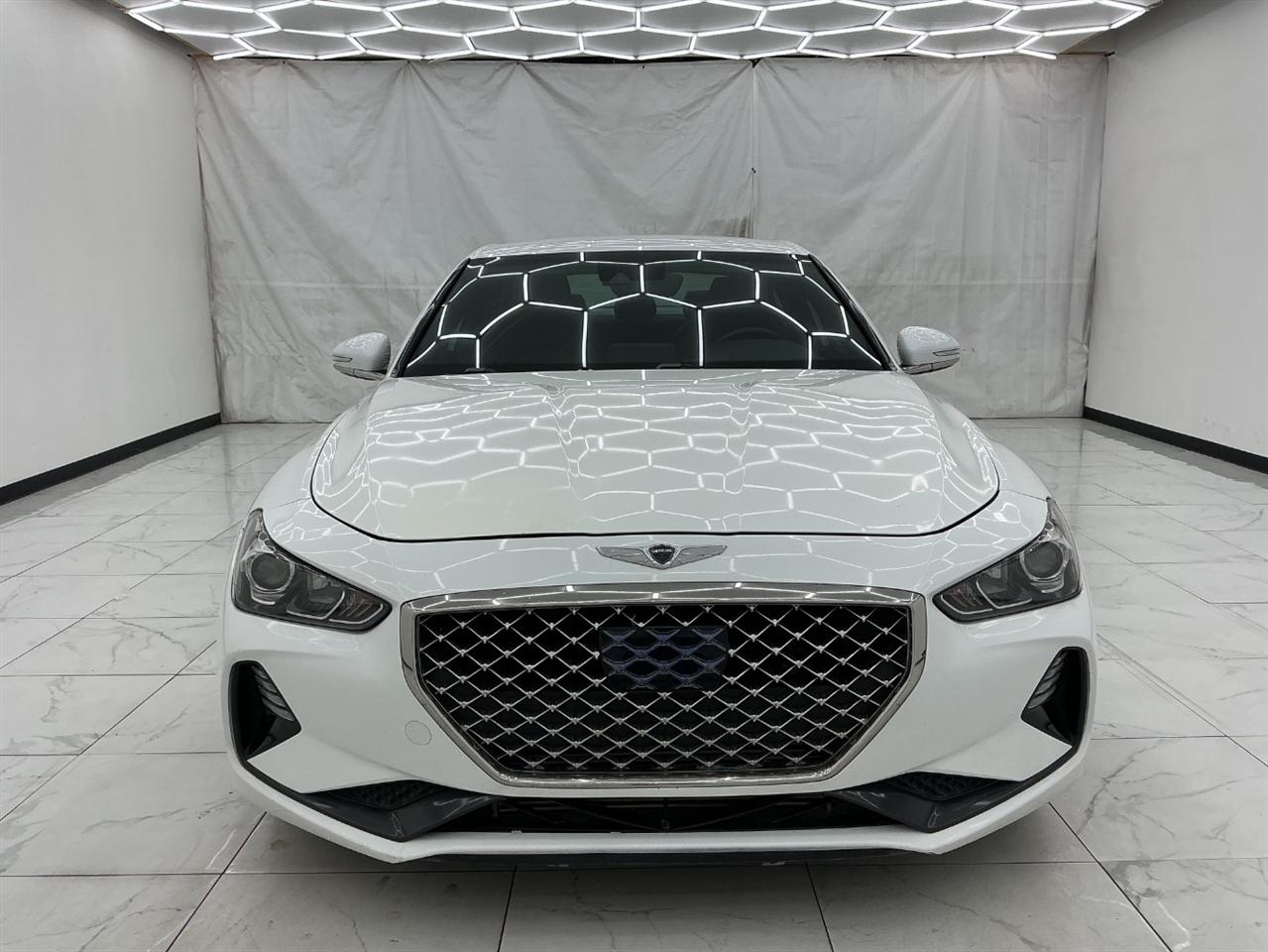Genesis G70 2.0T RWD 2020