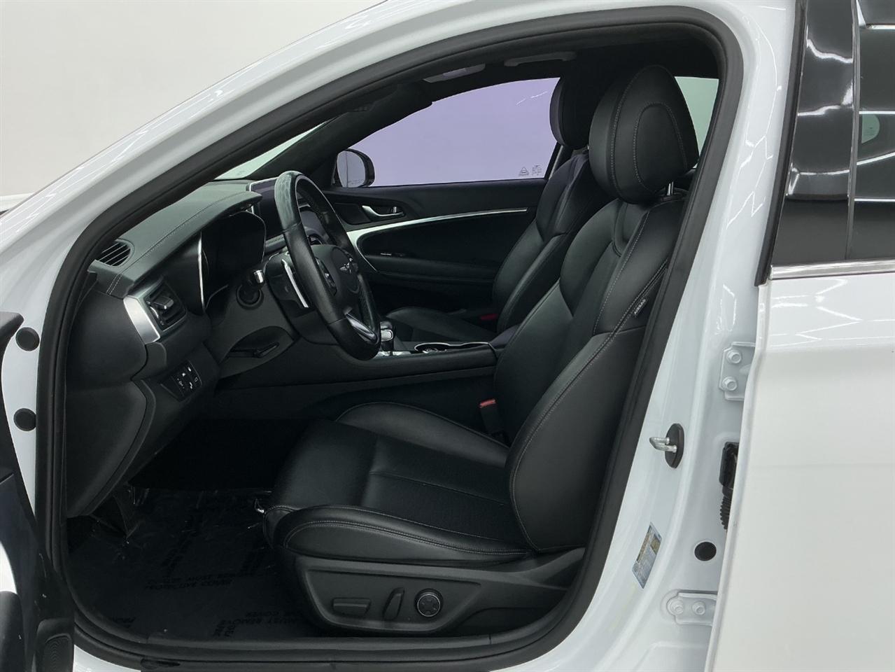 Genesis G70 2.0T RWD 2020