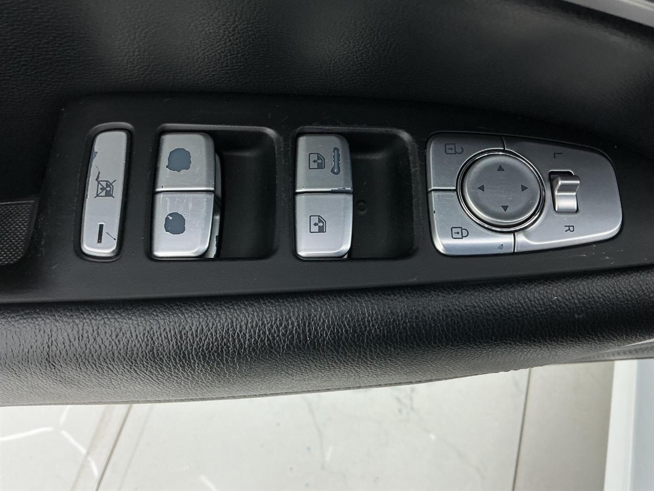 Genesis G70 2.0T RWD 2020