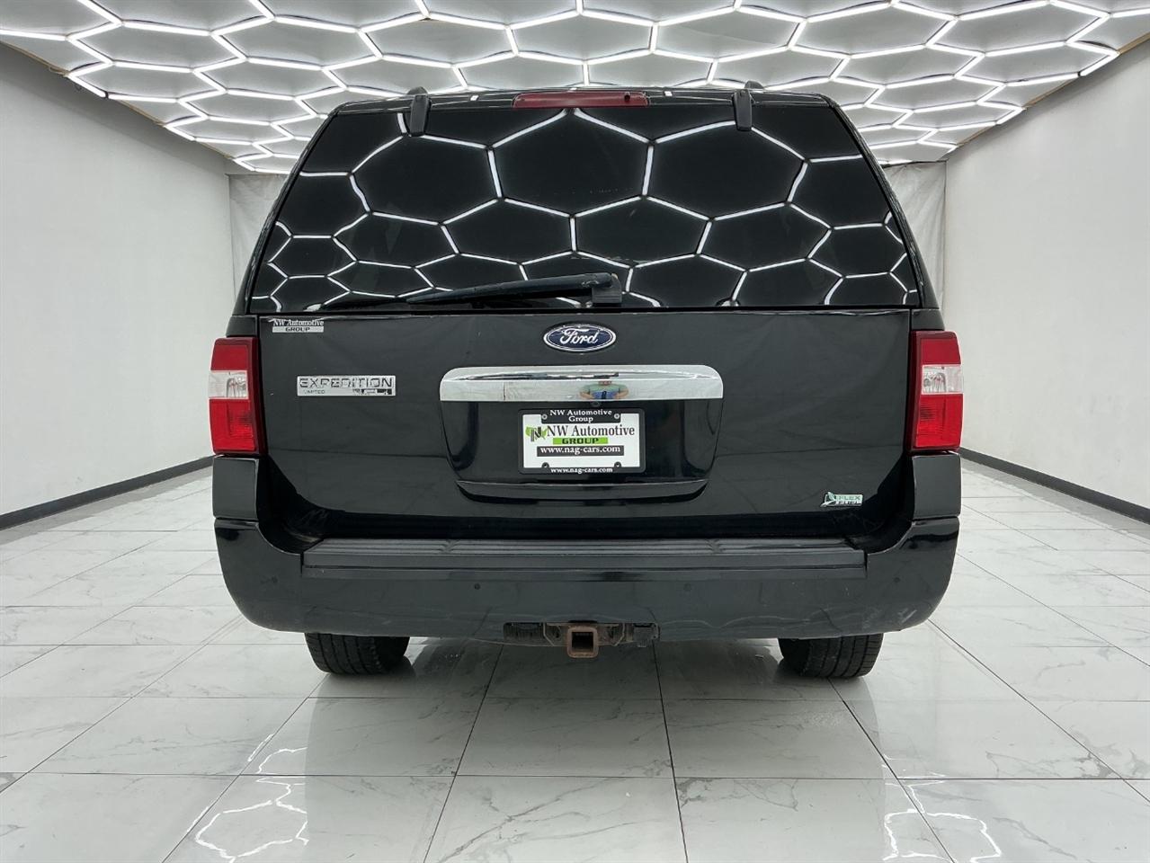 Ford Expedition EL 2WD 4dr Limited 2011