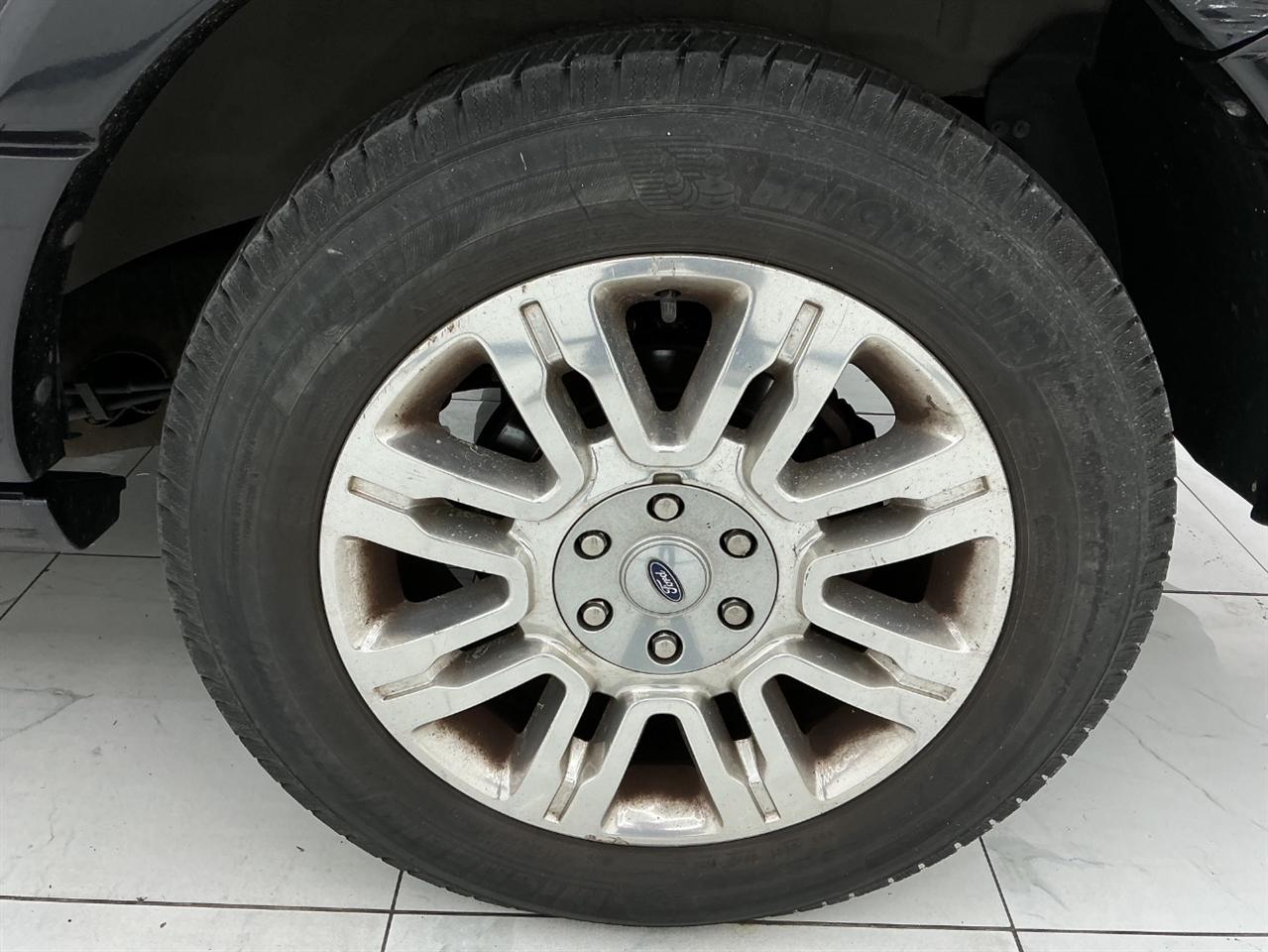 Ford Expedition EL 2WD 4dr Limited 2011