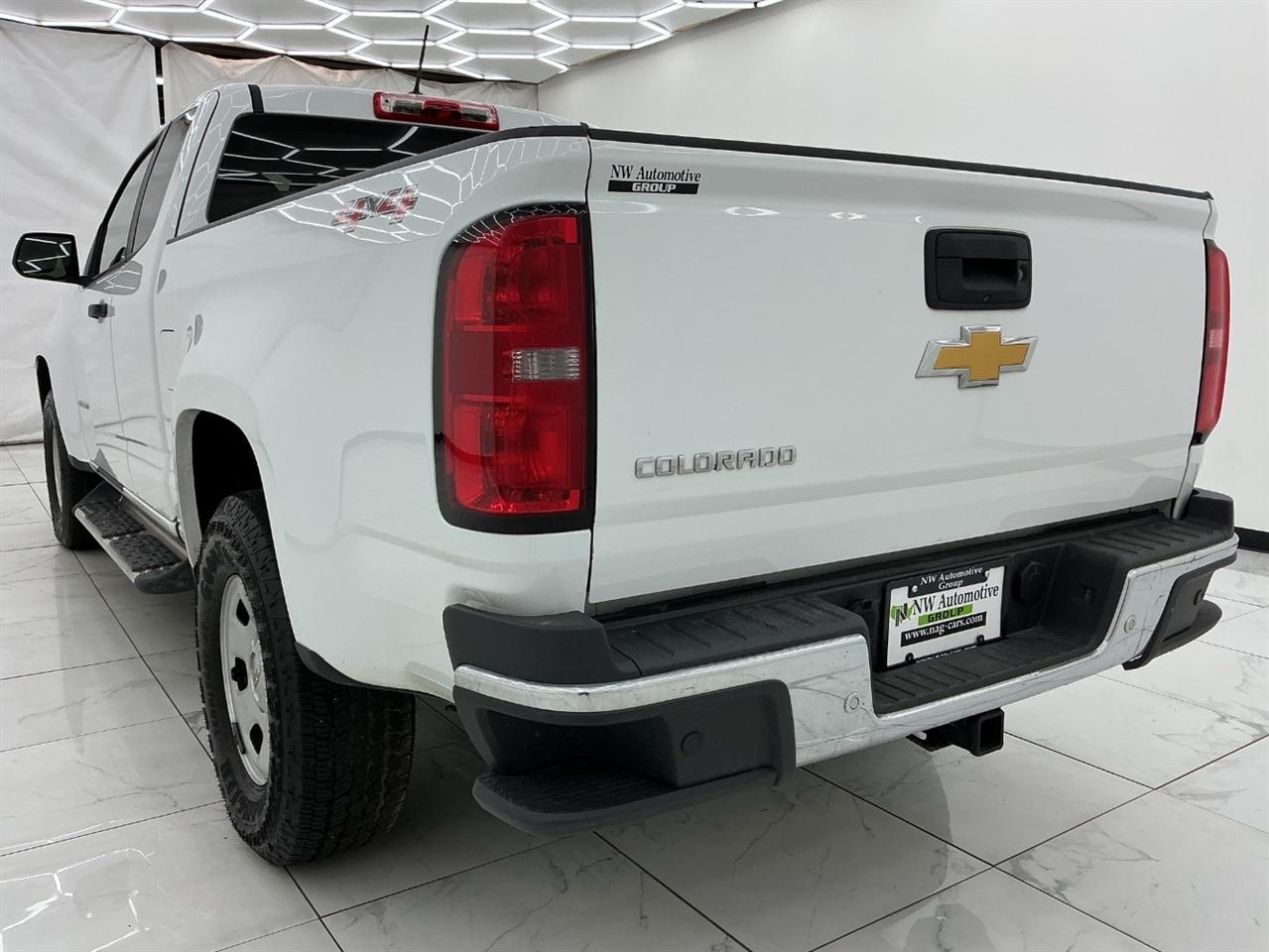 Chevrolet Colorado 4WD Ext Cab 128" Work Truck 2020