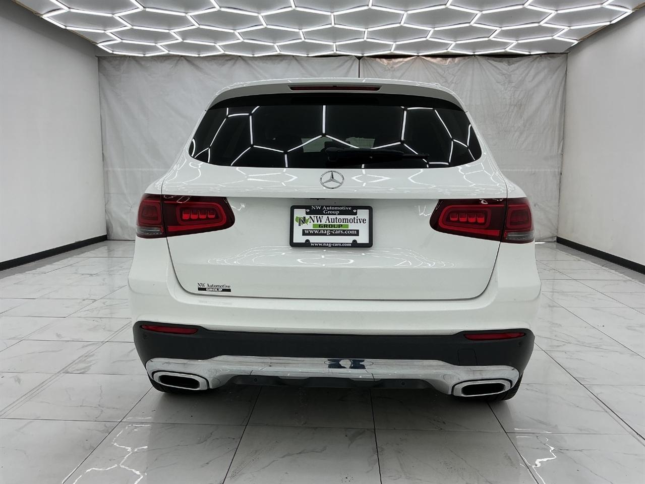 Mercedes-Benz GLC GLC 300 4MATIC SUV 2021
