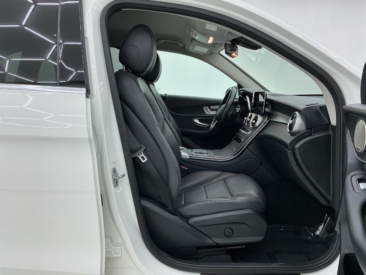 Mercedes-Benz GLC GLC 300 4MATIC SUV 2021