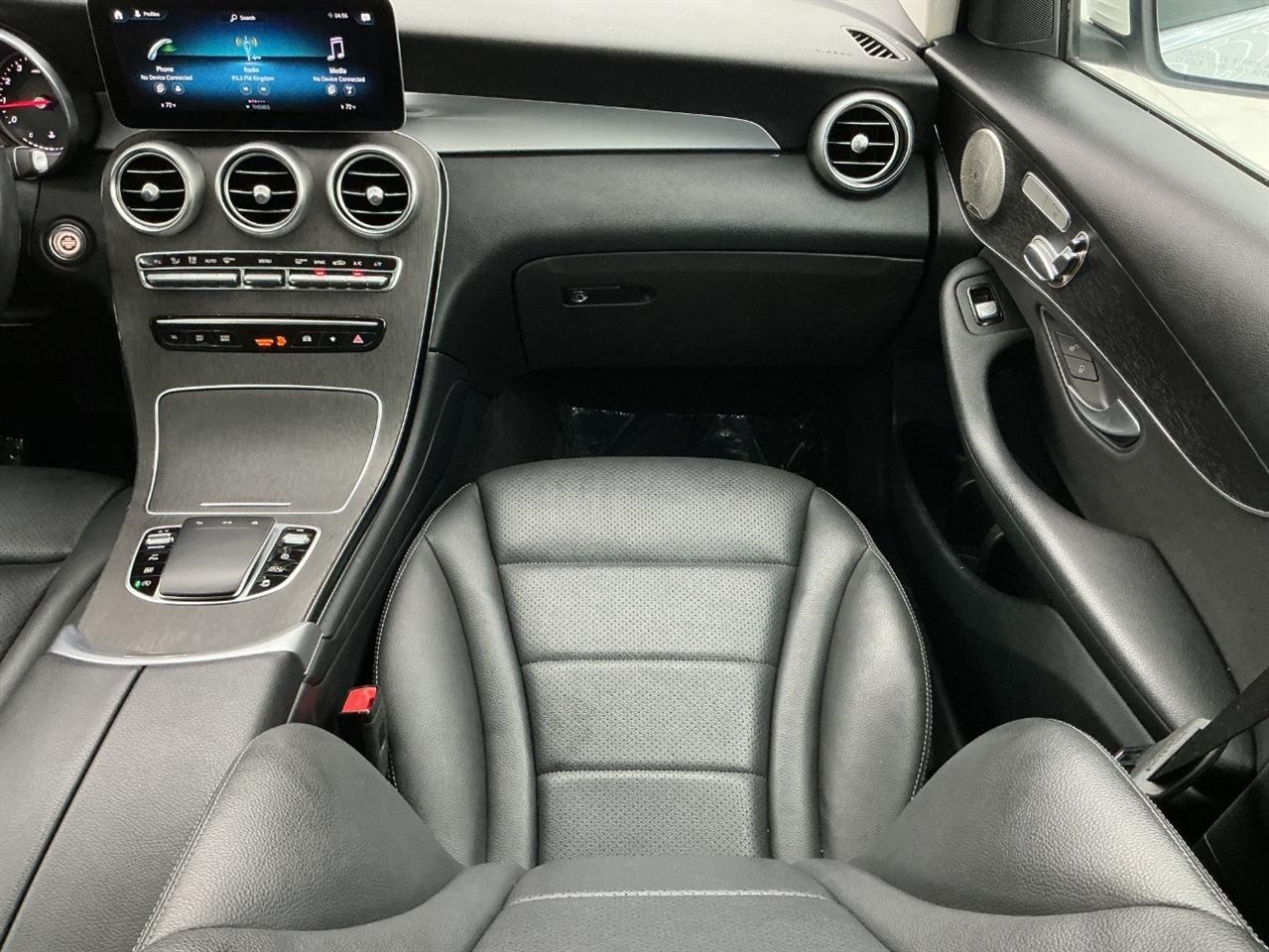 Mercedes-Benz GLC GLC 300 4MATIC SUV 2021